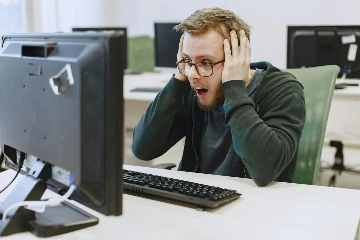 Photo accompanying the article “When Should I Replace My Computer?”